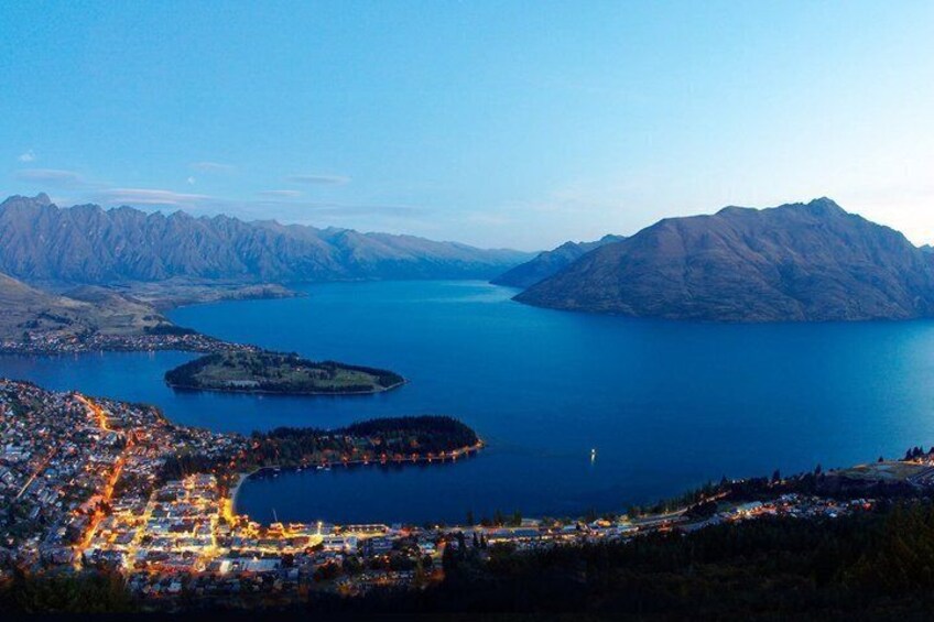 Customizable Private Sightseeing Charter in Queenstown 4