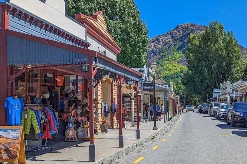 Customizable Private Sightseeing Charter in Queenstown 5