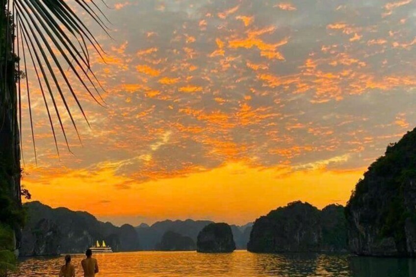Cat Ba Kayaking Tour Experience 4