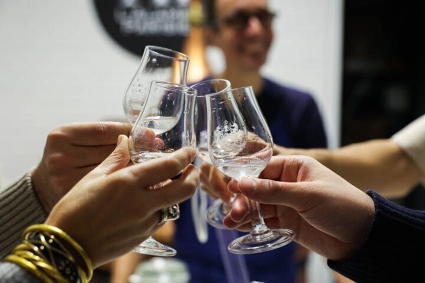 Visit and tasting at the distillery L'Alambic Parisien 2