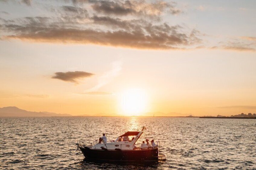 Experience in a typical gozzo between hidden coves and aperitif 2