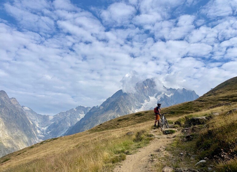 Picture 1 for Activity Courmayeur: Ebike experience in Val Veny 3