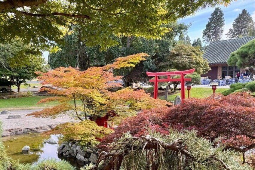 Private Full-Day Scenic Tour of South Puget Sound from Seattle 2