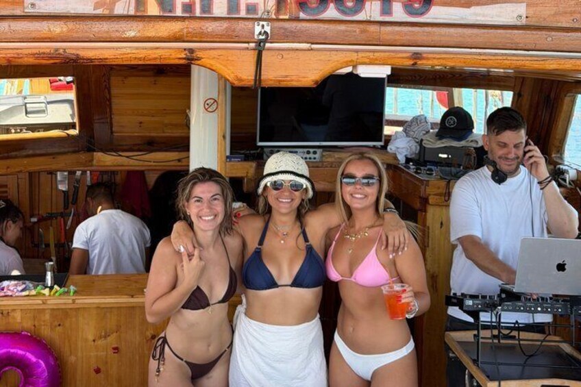 Sunset Cruise on the Athenian Riviera with BBQ and Drinks 2