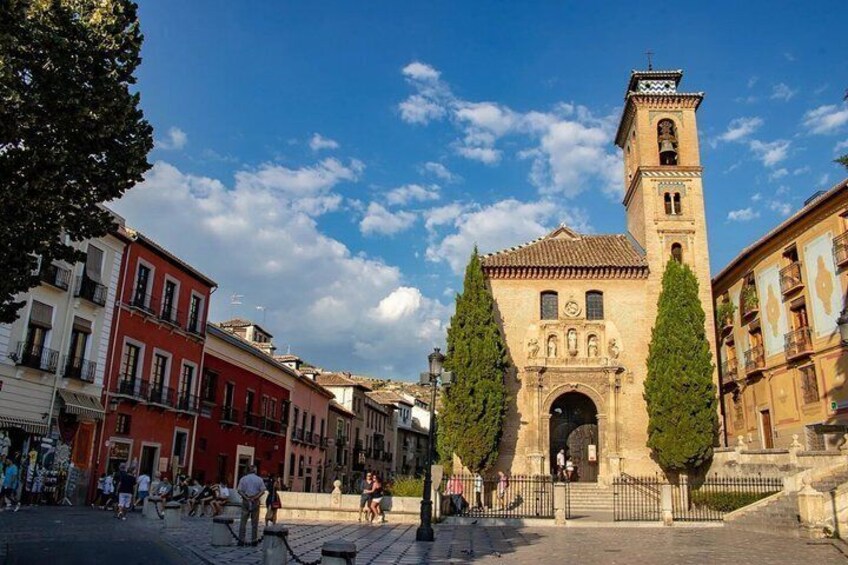 Granada Self Guided Walking Tour Landmarks with Audio and Quiz 4