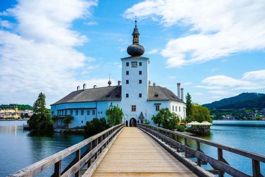 Picture 2 for Activity Hallstatt & Ort Castle Premium Day Trip from Vienna 4