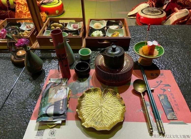 Picture 3 for Activity Chengdu: Shuyanfu Immersive Cultural Dining Experience 2