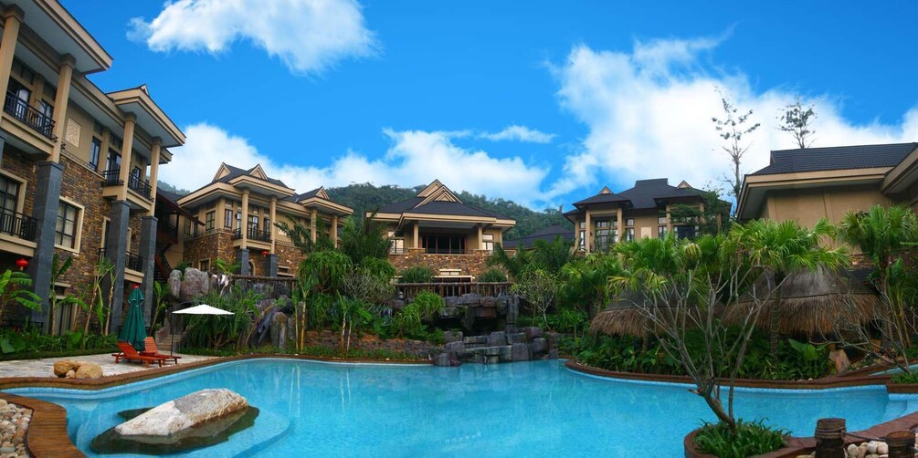 Picture 6 for Activity Yanoda Rainforest Tour with Hotel Transfer and a Meal 2