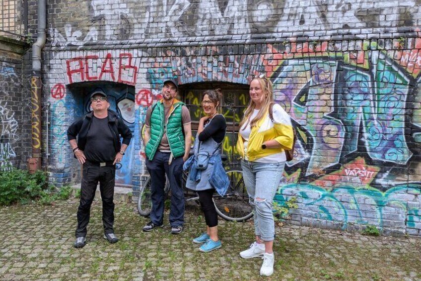 Colorful neighborhood tour Kreuzberg with insider 4