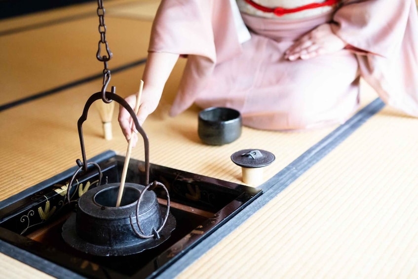 Tokyo:Private Tea Ceremony (Matcha & Wagashi) in Shinjuku 1