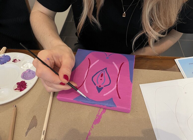 Picture 2 for Activity Feminist Art Workshop: Paint a Vulva in Berlin 2