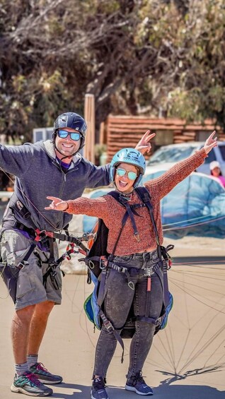 Santiago: Tandem Paragliding with DGAC-Licensed Pilot 1