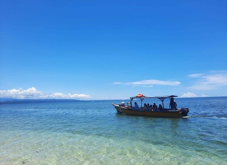 Picture 6 for Activity Cahuita: Artisanal Fishing Tour with Fruit and Drinks 2