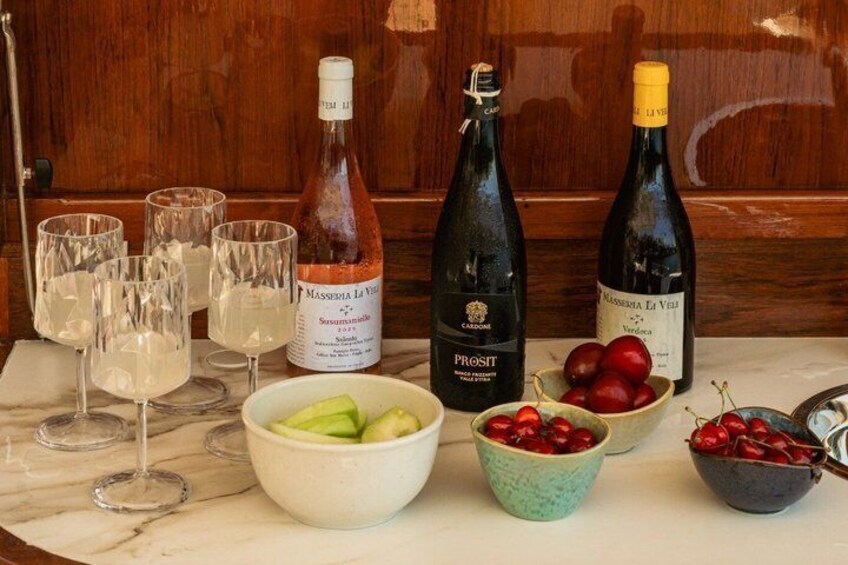 Savelletri Shared Boat 4h Tour with Aperitif Drinks and Snacks 5