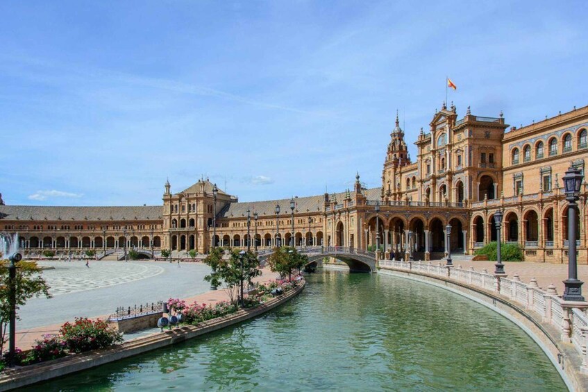 Seville: Alcázar Exterior, Cathedral, Santa Cruz, and Guadalquivir 1