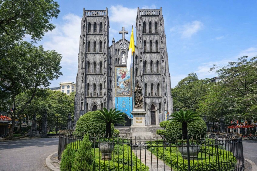 Hanoi: French Quarter Walking Tour with Local Guide 1