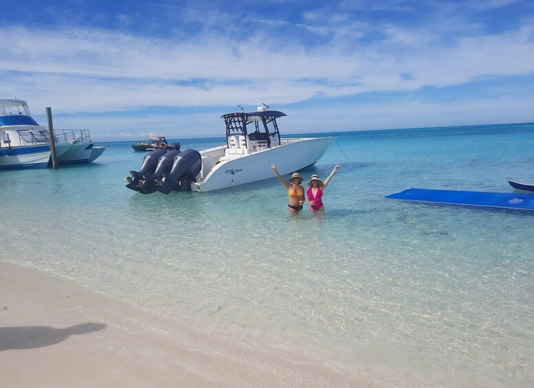 Picture 1 for Activity Private Boat Charter with Snorkeling/Swimming Pigs & Drinks 4