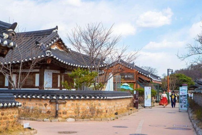 Gyeongju Cultural Heritage and Nature Day Tour from Busan 5