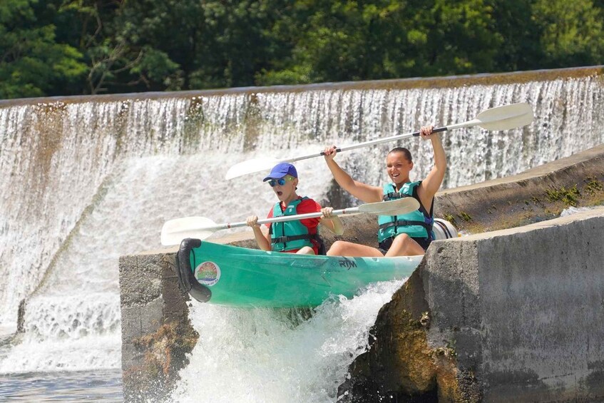 Vallon Pont d'Arc: 10 km kayak descent on the Ardèche with slides 1