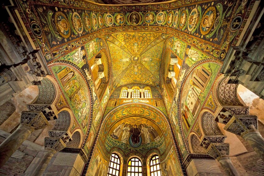 Ravenna: Byzantine mosaics with a Brazilian guide 1