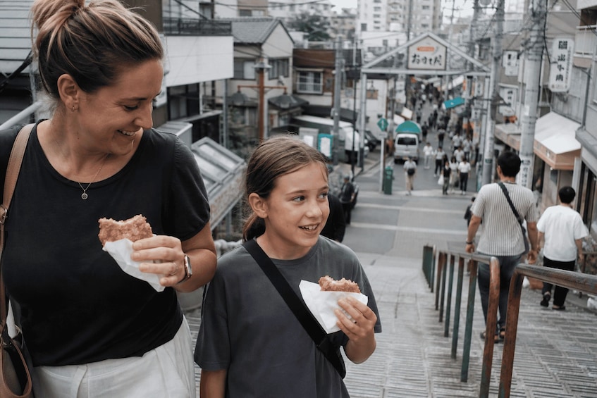 Tokyo: Yanaka Cemetery & Folklore Twilight Walking Tour 1