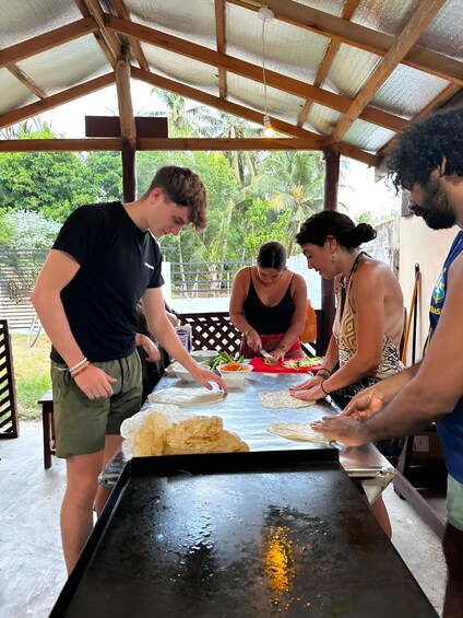 Picture 1 for Activity Arugam Bay: Hands-On Kottu Cooking Class with a Local Chef 3