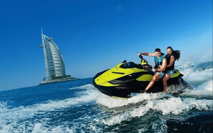 Dubai: (30min Jet Ski Experience with Burj AlArab Photo Stop 1