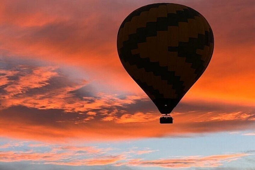 Sunrise Hot Air Balloon Adventure Over the Sonoran Desert 1