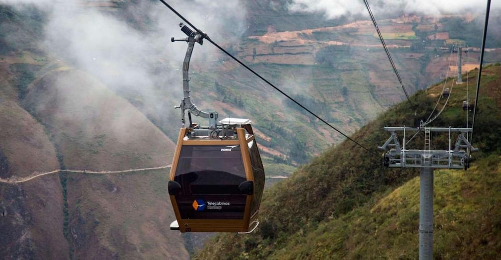 Chachapoyas: Llaqta of Kuelap : Cable Car 1