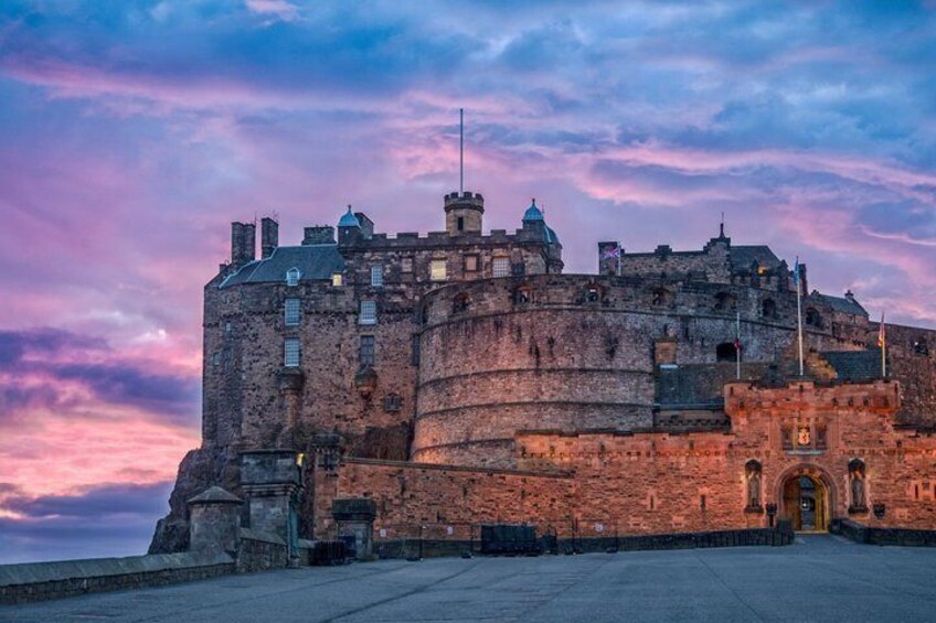 Mary Queen of Scots’ Edinburgh: A History Hit Audio Tour 2