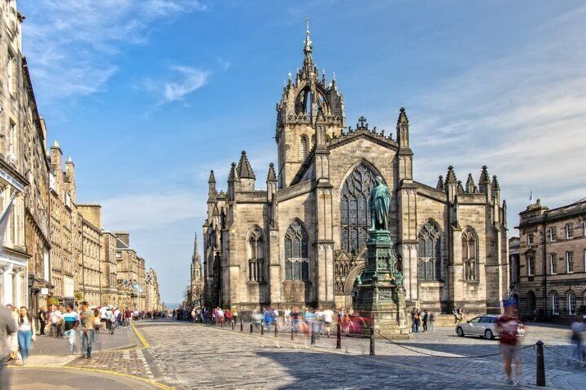 A History Hit Audio Tour Mary Queen of Scots’ Edinburgh 3