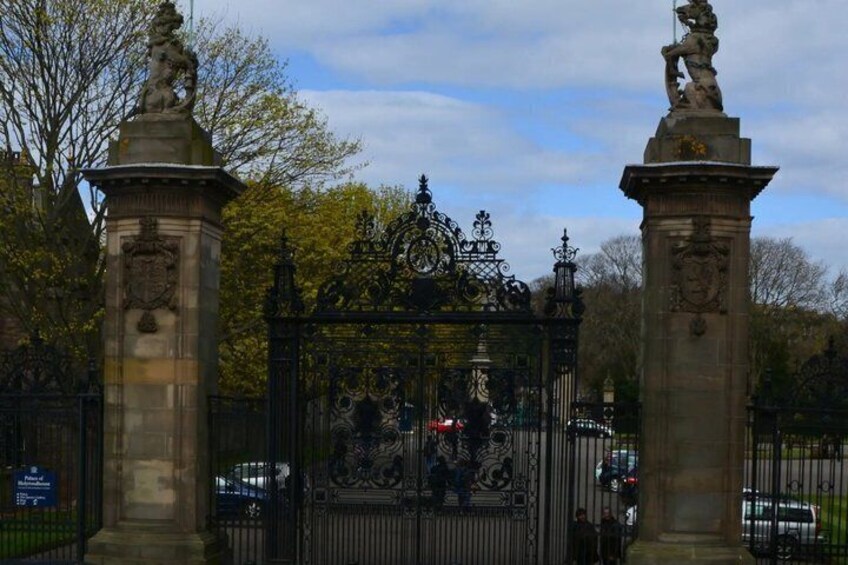 Mary Queen of Scots’ Edinburgh: A History Hit Audio Tour 5