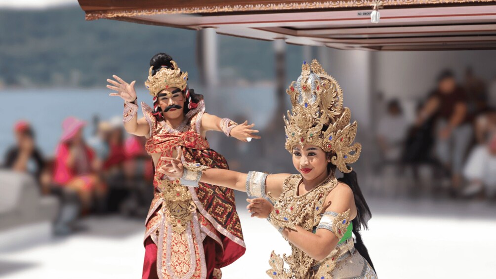 Picture 2 for Activity Mount Batur: Royal Songan Lake Batur Cruise & Cultural Show 4