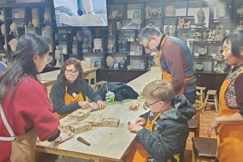 Family-Friendly Terracotta Tour with Pottery shop Optional Shows 1