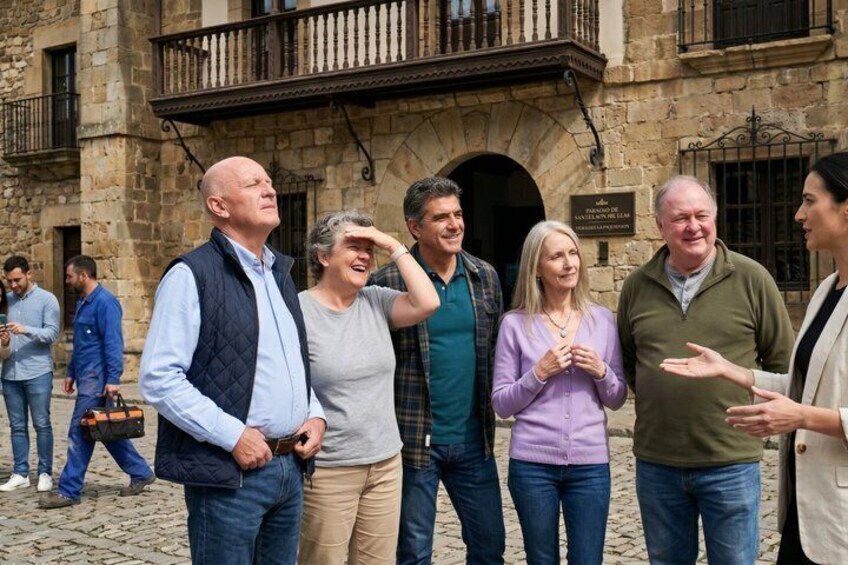 Private Customizable Historical Walk in Santillana del Mar 3