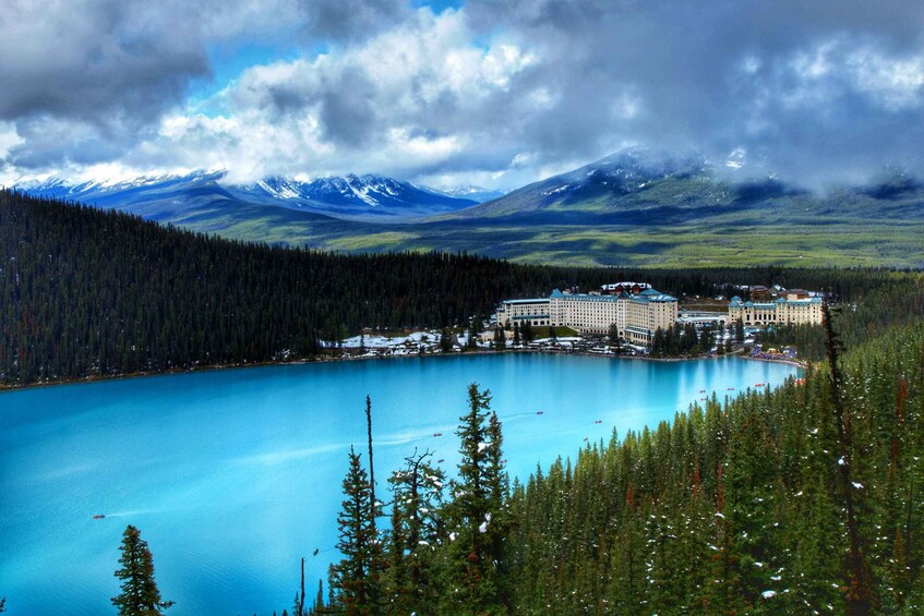 Calgary: Banff, Lakes, & Gondola, Hot Spring Private Tour 1