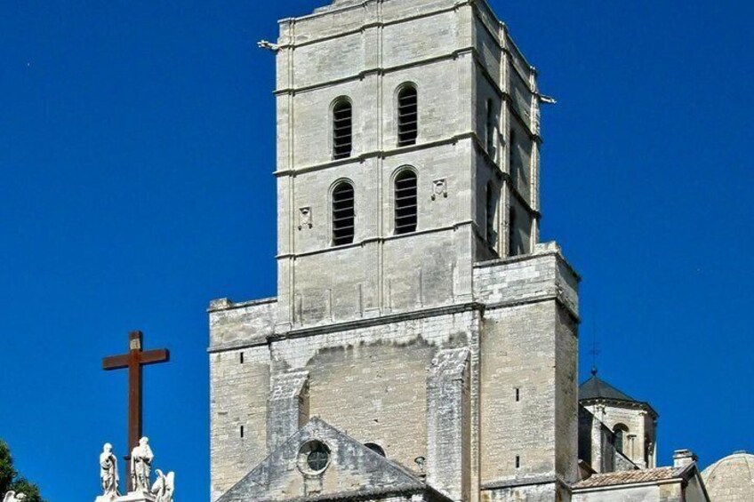 Avignon Self Guided Walking Tour Landmarks Audio and Quiz 3