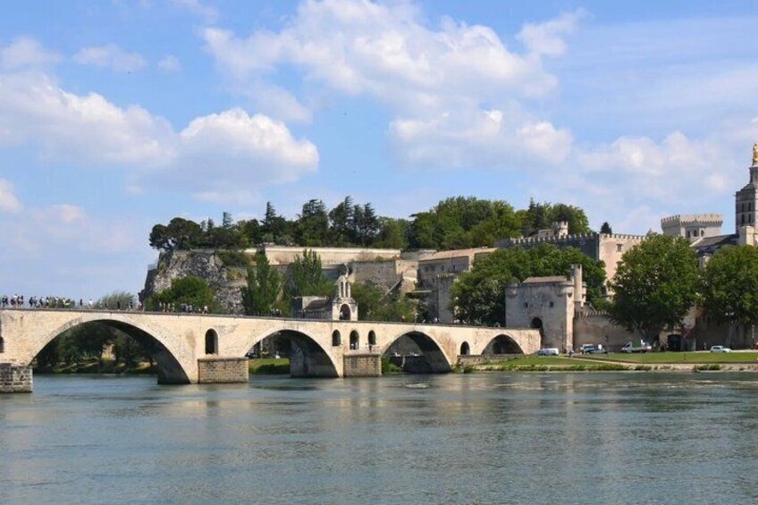 Avignon Self Guided Walking Tour Landmarks Audio and Quiz 1