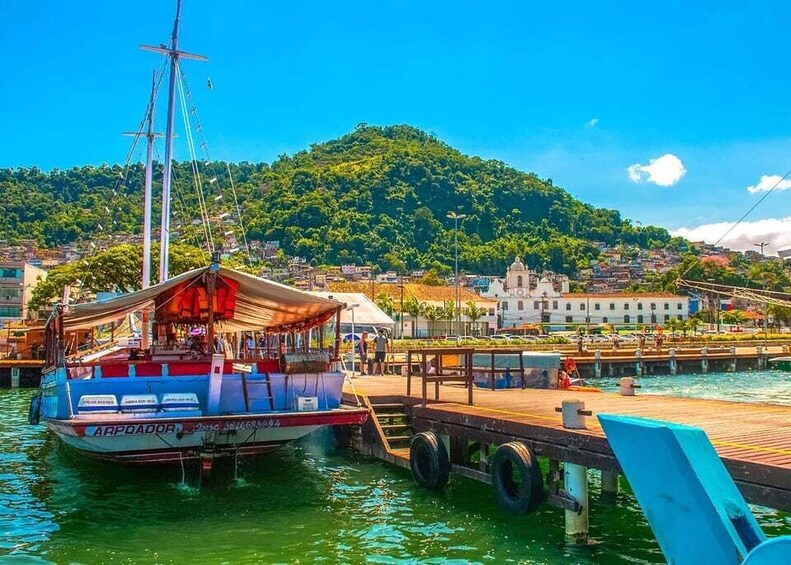 Guided tour of Angra, departing from Angra 1