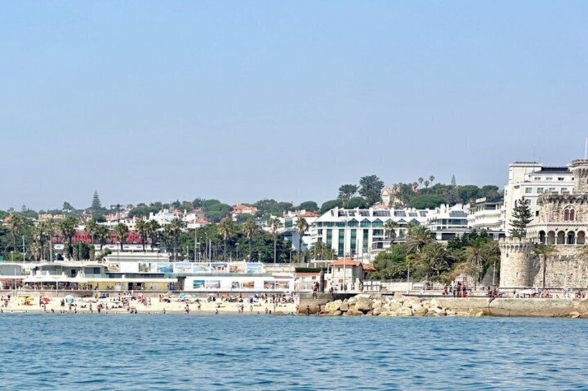 Private boat tour in Cascais from electric hydrofoil 3