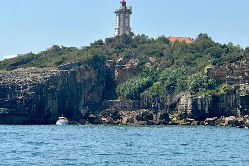 Private boat tour in Cascais from electric hydrofoil 4