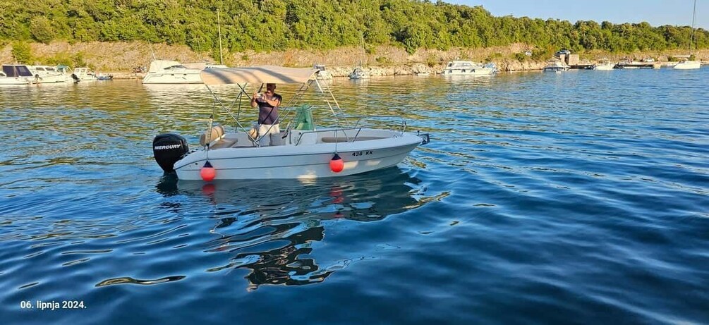 Otok Krk: Boat rentals in Pinezići - PRIMUS 17 60hp 1