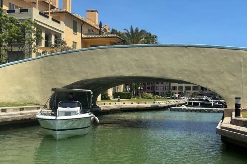 Private Boat Tour to Sotogrande from La Duquesa with Bathroom 2