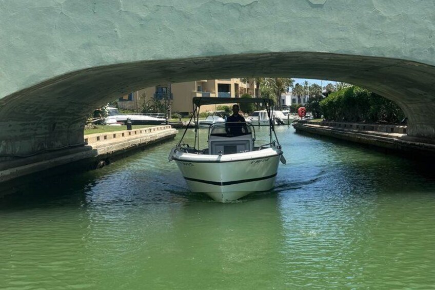 Private Boat Tour to Sotogrande from La Duquesa with Bathroom 4