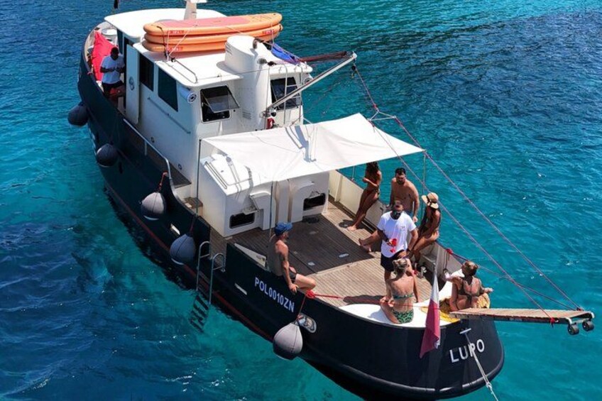 Golfo Aranci: Private Vintage Yacht Tour with Dolphins and Lunch 3