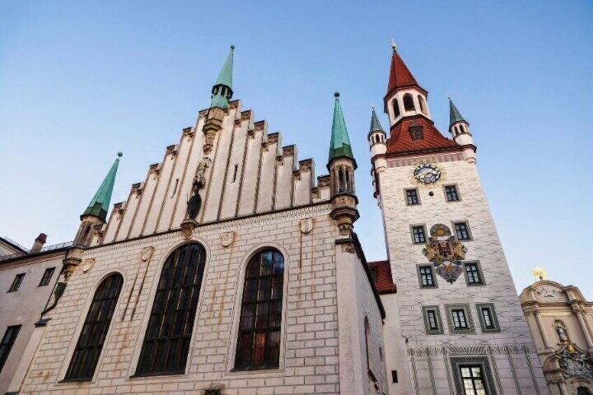 Discover Munich with self-guided Walking Tour 4
