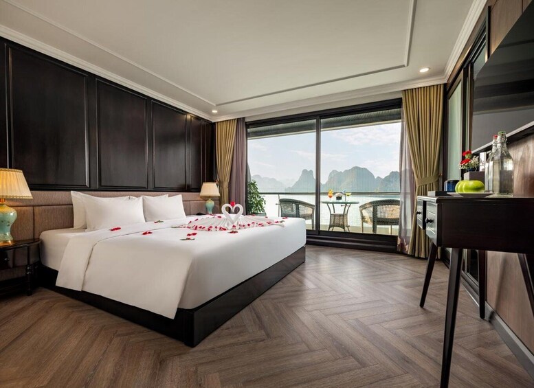 Hanoi/ Ninhbinh: 2D1N Ha Long, Lan Ha 5★ Cruise with Pool 1