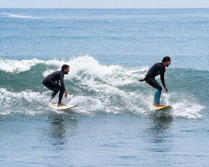 Surfing lesson in Lima: Experience the Costa Verde like a local 1