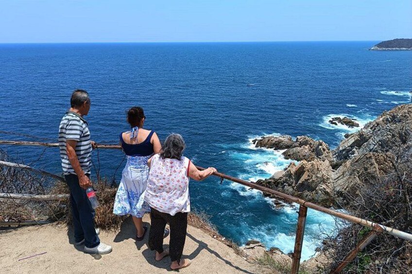 Huatulco City Tour Scenic Viewpoints History and Local Culture 1