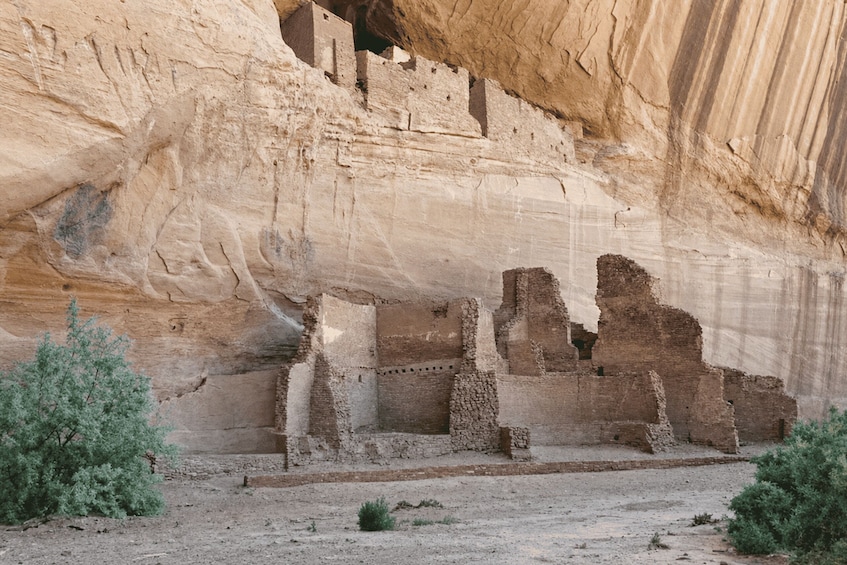 Chinle: Canyon de Chelly Guided Tour with Open-Air Truck 1